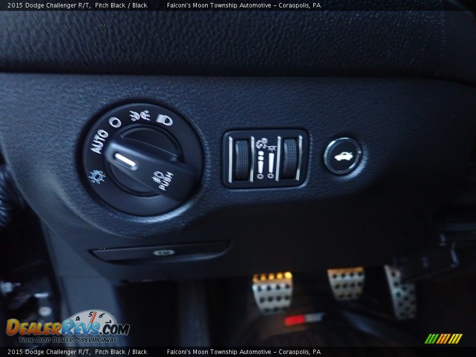 2015 Dodge Challenger R/T Pitch Black / Black Photo #22