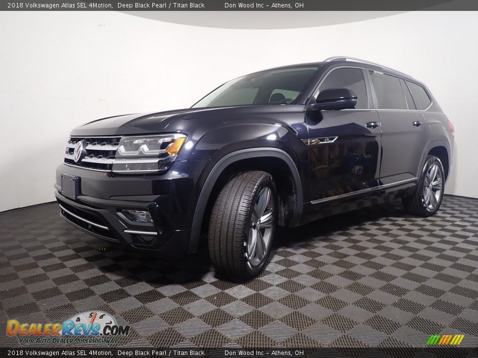 2018 Volkswagen Atlas SEL 4Motion Deep Black Pearl / Titan Black Photo #9