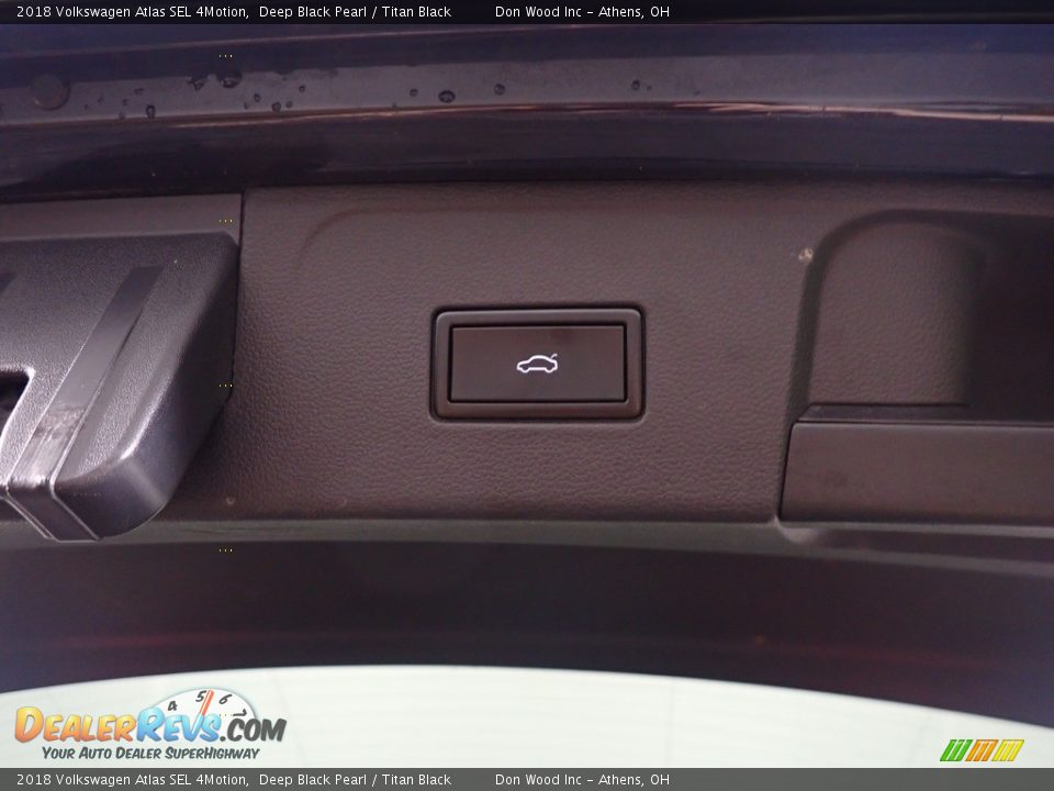 2018 Volkswagen Atlas SEL 4Motion Trunk Photo #16