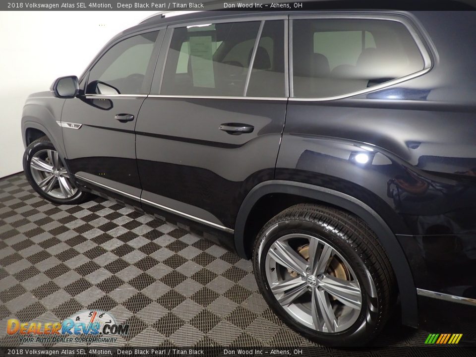 2018 Volkswagen Atlas SEL 4Motion Deep Black Pearl / Titan Black Photo #20