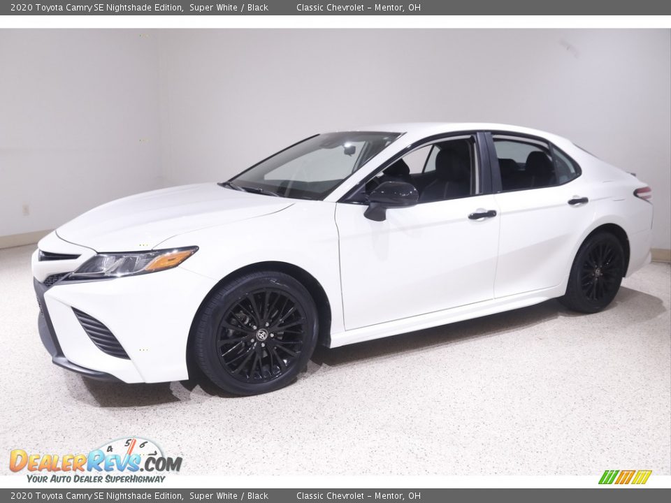 2020 Toyota Camry SE Nightshade Edition Super White / Black Photo #3