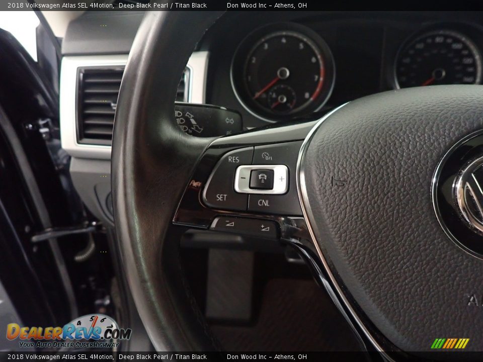 2018 Volkswagen Atlas SEL 4Motion Steering Wheel Photo #31