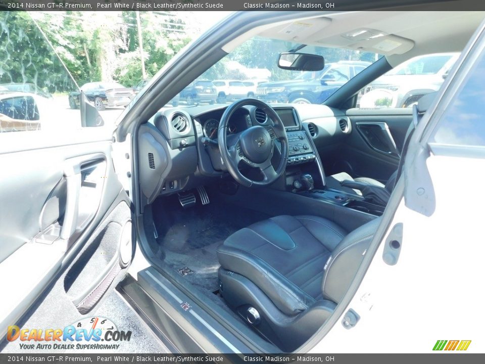 Front Seat of 2014 Nissan GT-R Premium Photo #12