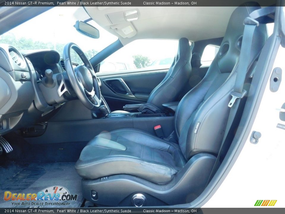Front Seat of 2014 Nissan GT-R Premium Photo #13