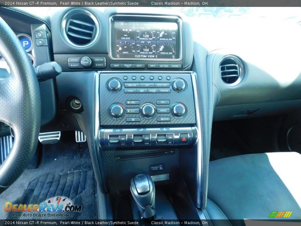 Controls of 2014 Nissan GT-R Premium Photo #15