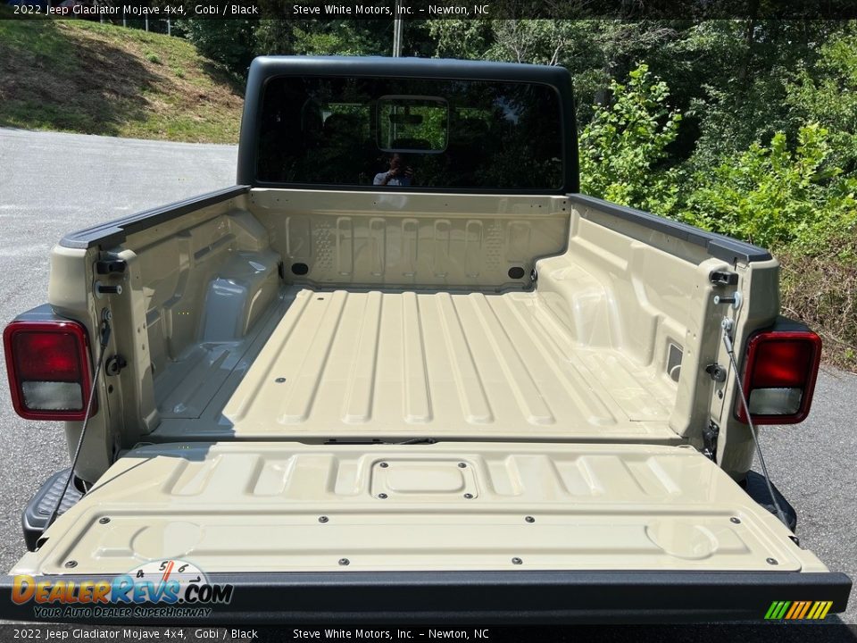 2022 Jeep Gladiator Mojave 4x4 Gobi / Black Photo #8