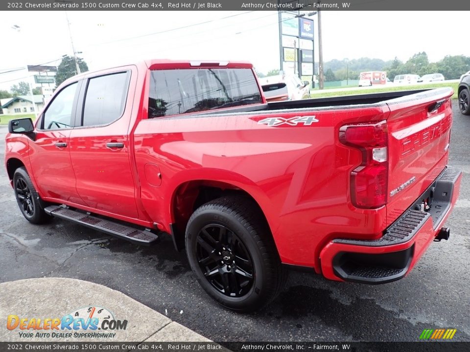 2022 Chevrolet Silverado 1500 Custom Crew Cab 4x4 Red Hot / Jet Black Photo #5