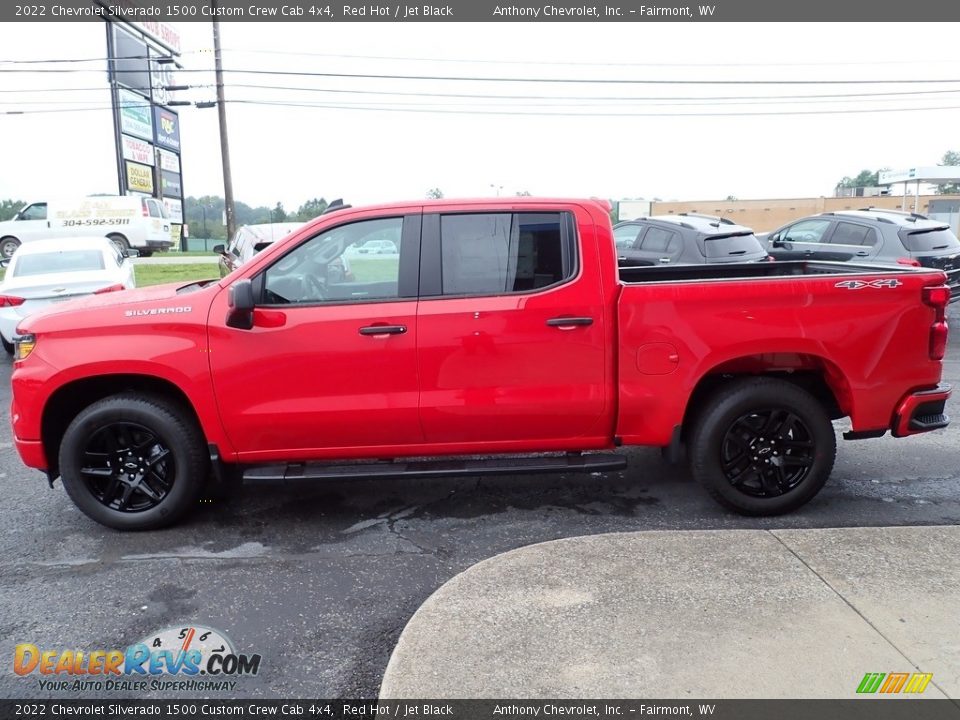 2022 Chevrolet Silverado 1500 Custom Crew Cab 4x4 Red Hot / Jet Black Photo #6