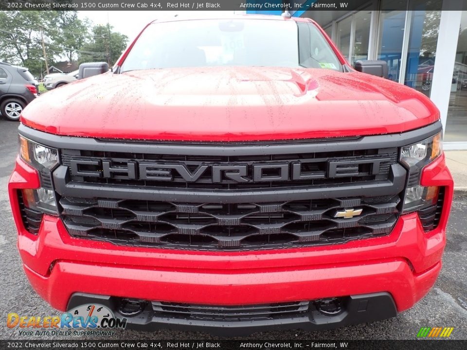 2022 Chevrolet Silverado 1500 Custom Crew Cab 4x4 Red Hot / Jet Black Photo #8
