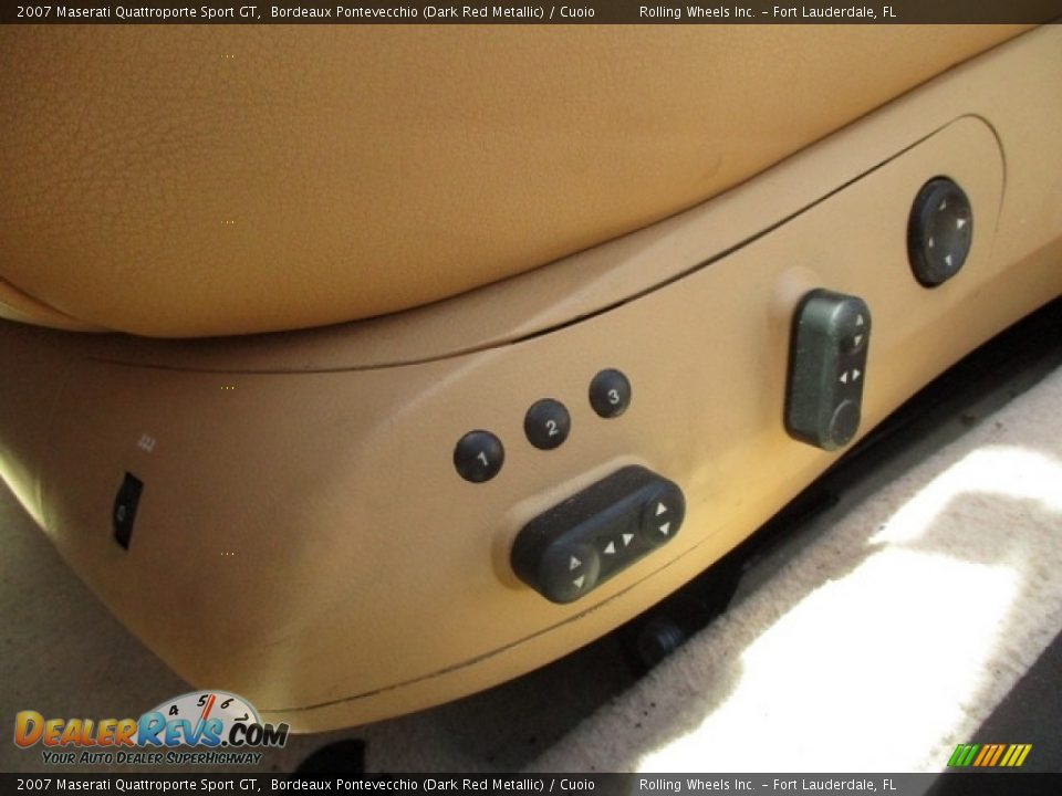 Controls of 2007 Maserati Quattroporte Sport GT Photo #20