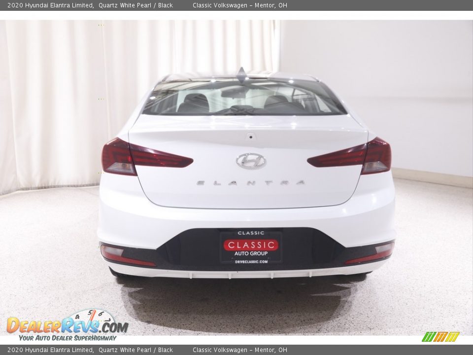 2020 Hyundai Elantra Limited Quartz White Pearl / Black Photo #17