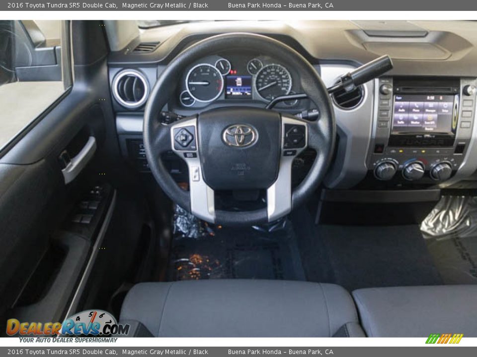 2016 Toyota Tundra SR5 Double Cab Magnetic Gray Metallic / Black Photo #5