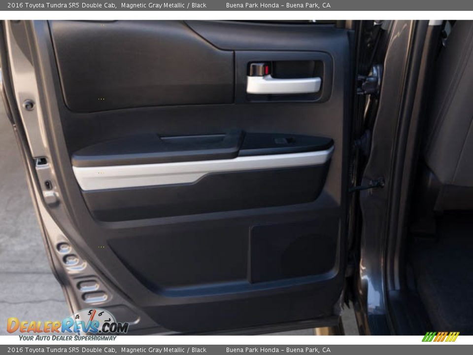 Door Panel of 2016 Toyota Tundra SR5 Double Cab Photo #29