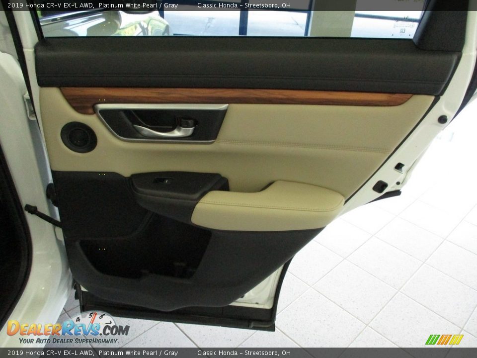 2019 Honda CR-V EX-L AWD Platinum White Pearl / Gray Photo #18
