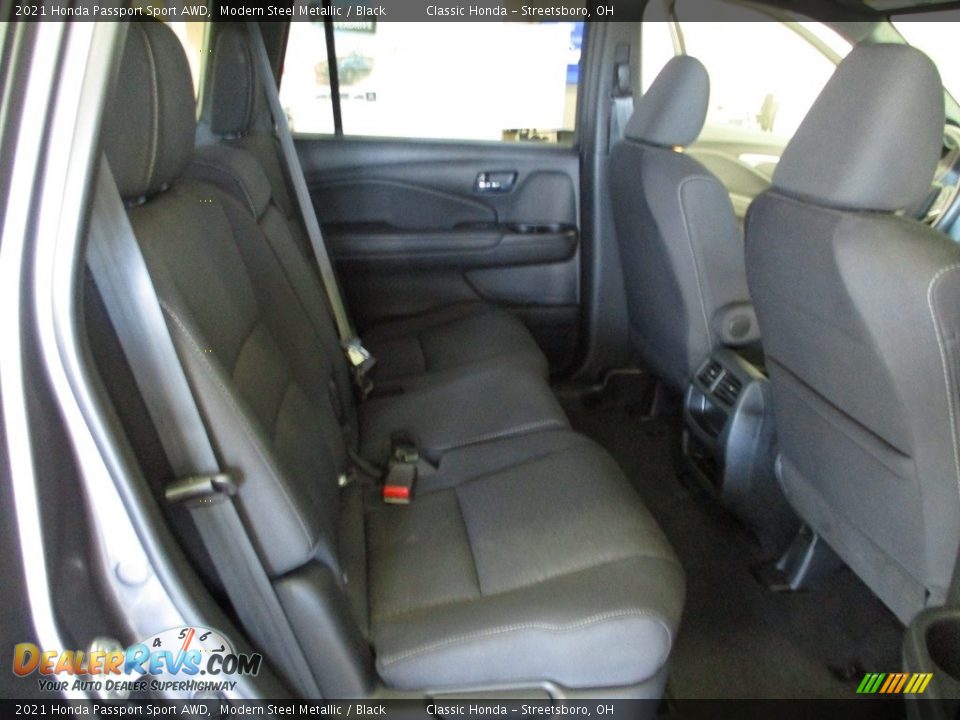 2021 Honda Passport Sport AWD Modern Steel Metallic / Black Photo #19