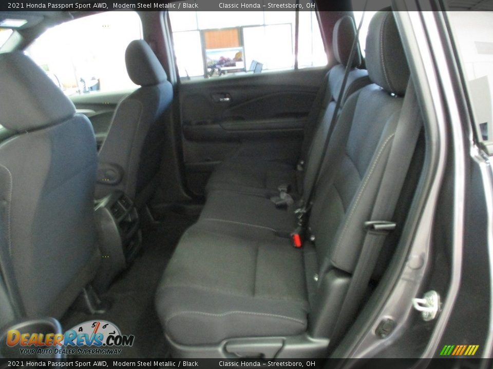 2021 Honda Passport Sport AWD Modern Steel Metallic / Black Photo #24