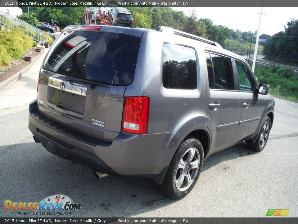 2015 Honda Pilot SE 4WD Modern Steel Metallic / Gray Photo #16