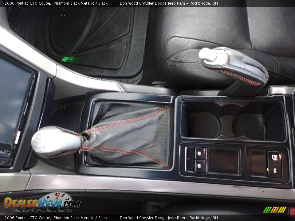 2006 Pontiac GTO Coupe Phantom Black Metallic / Black Photo #18