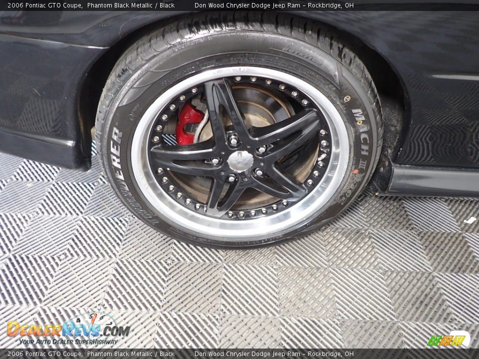 2006 Pontiac GTO Coupe Phantom Black Metallic / Black Photo #24