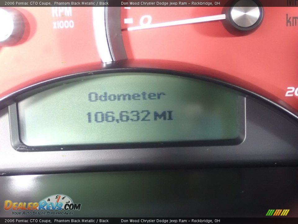2006 Pontiac GTO Coupe Phantom Black Metallic / Black Photo #25