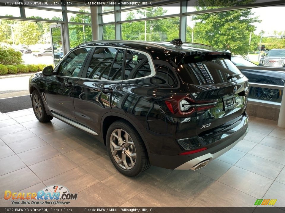 2022 BMW X3 xDrive30i Black / Black Photo #2