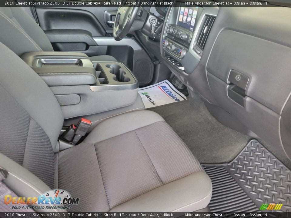 Front Seat of 2016 Chevrolet Silverado 2500HD LT Double Cab 4x4 Photo #22