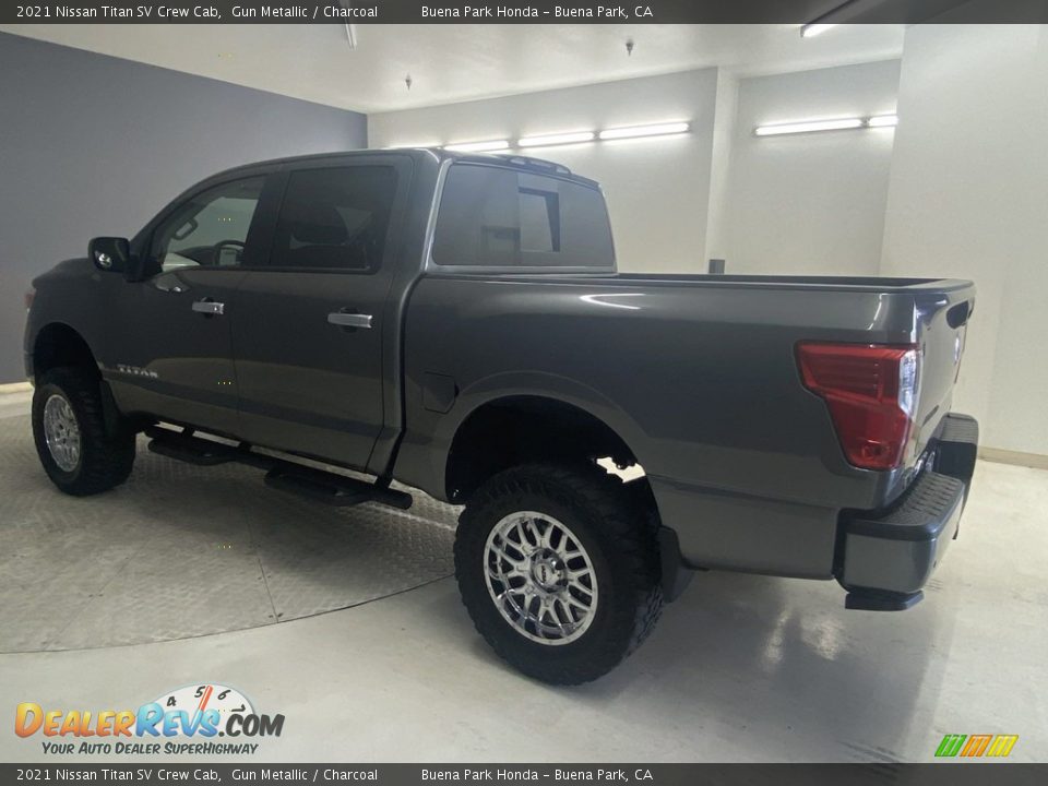 2021 Nissan Titan SV Crew Cab Gun Metallic / Charcoal Photo #3