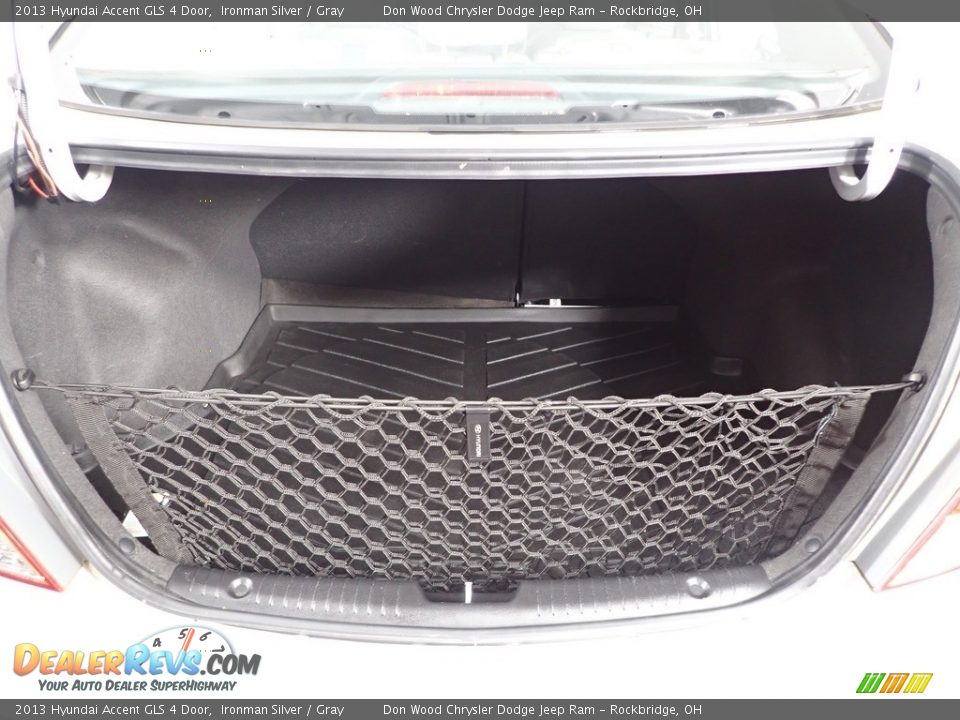 2013 Hyundai Accent GLS 4 Door Ironman Silver / Gray Photo #8