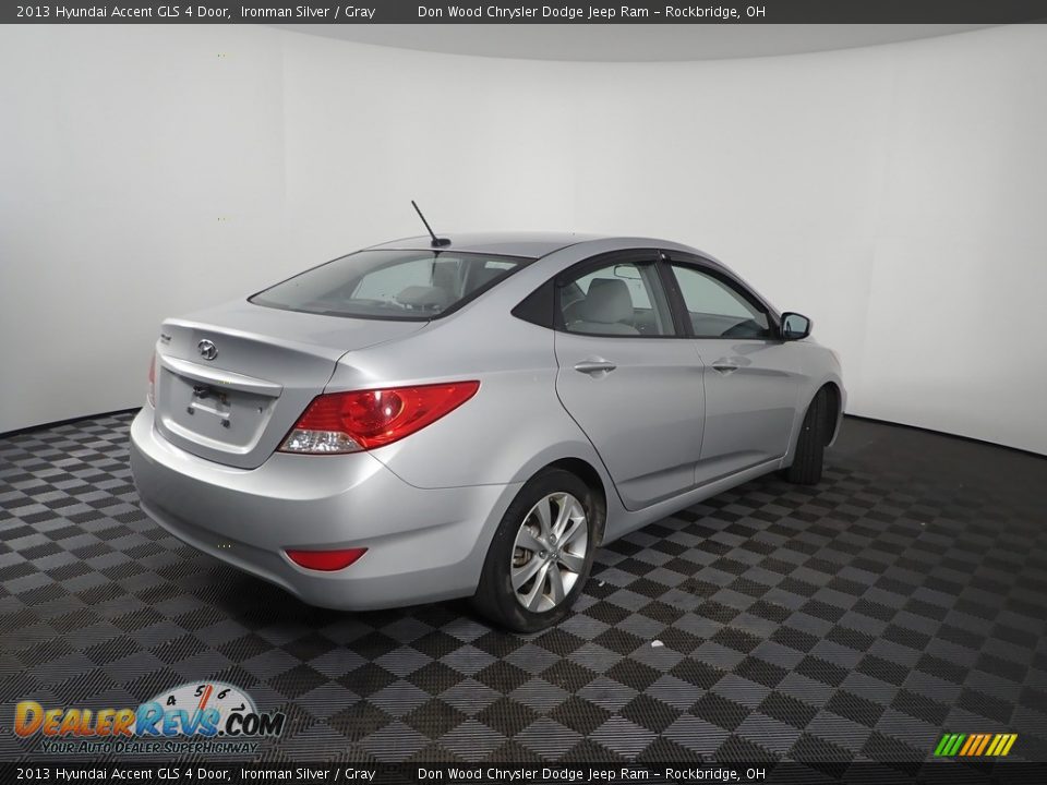 2013 Hyundai Accent GLS 4 Door Ironman Silver / Gray Photo #9