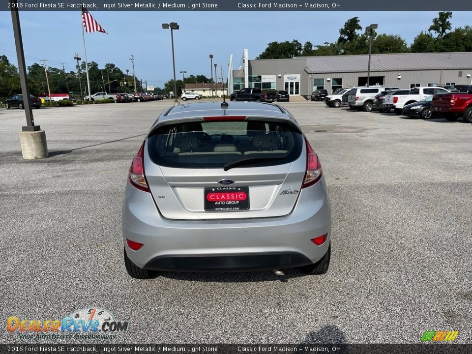 2016 Ford Fiesta SE Hatchback Ingot Silver Metallic / Medium Light Stone Photo #6