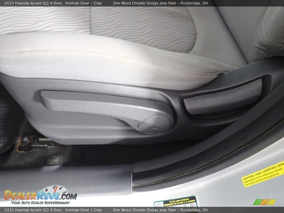 2013 Hyundai Accent GLS 4 Door Ironman Silver / Gray Photo #12