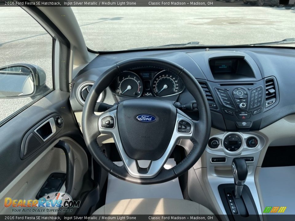 2016 Ford Fiesta SE Hatchback Ingot Silver Metallic / Medium Light Stone Photo #9