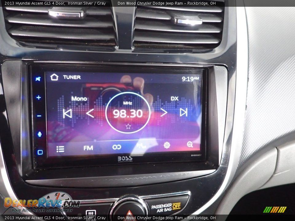 2013 Hyundai Accent GLS 4 Door Ironman Silver / Gray Photo #18