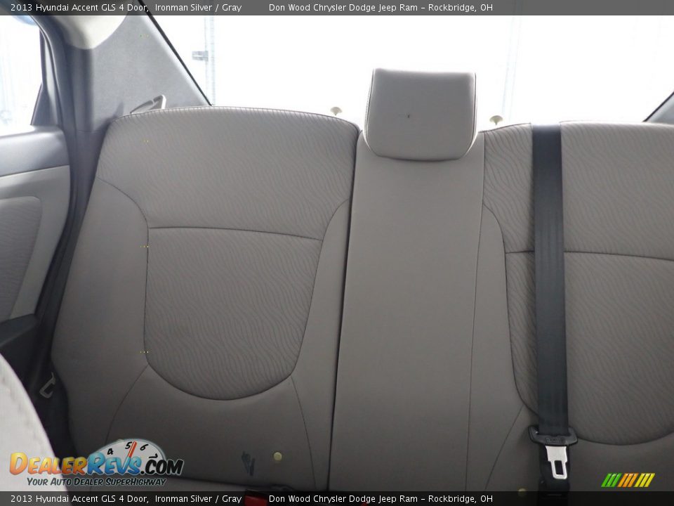 2013 Hyundai Accent GLS 4 Door Ironman Silver / Gray Photo #21
