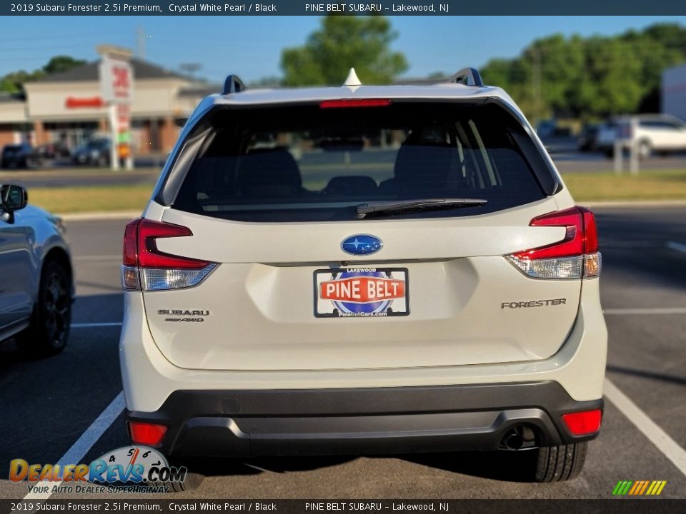 2019 Subaru Forester 2.5i Premium Crystal White Pearl / Black Photo #7