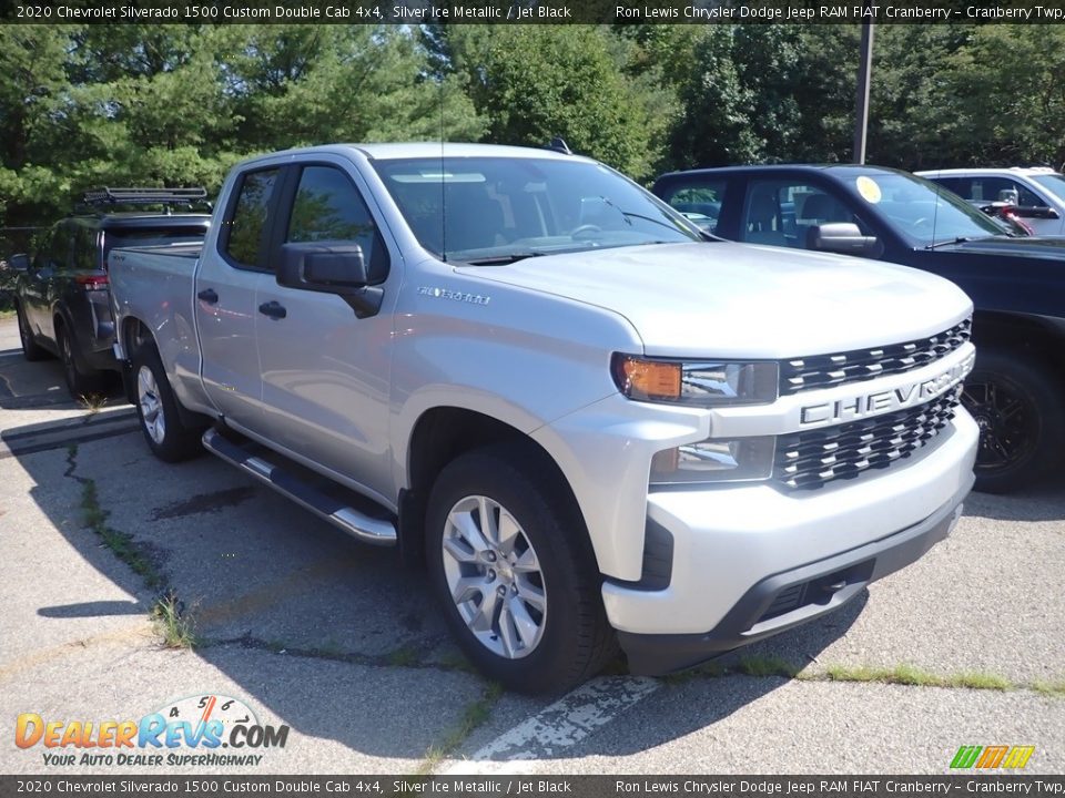 2020 Chevrolet Silverado 1500 Custom Double Cab 4x4 Silver Ice Metallic / Jet Black Photo #3