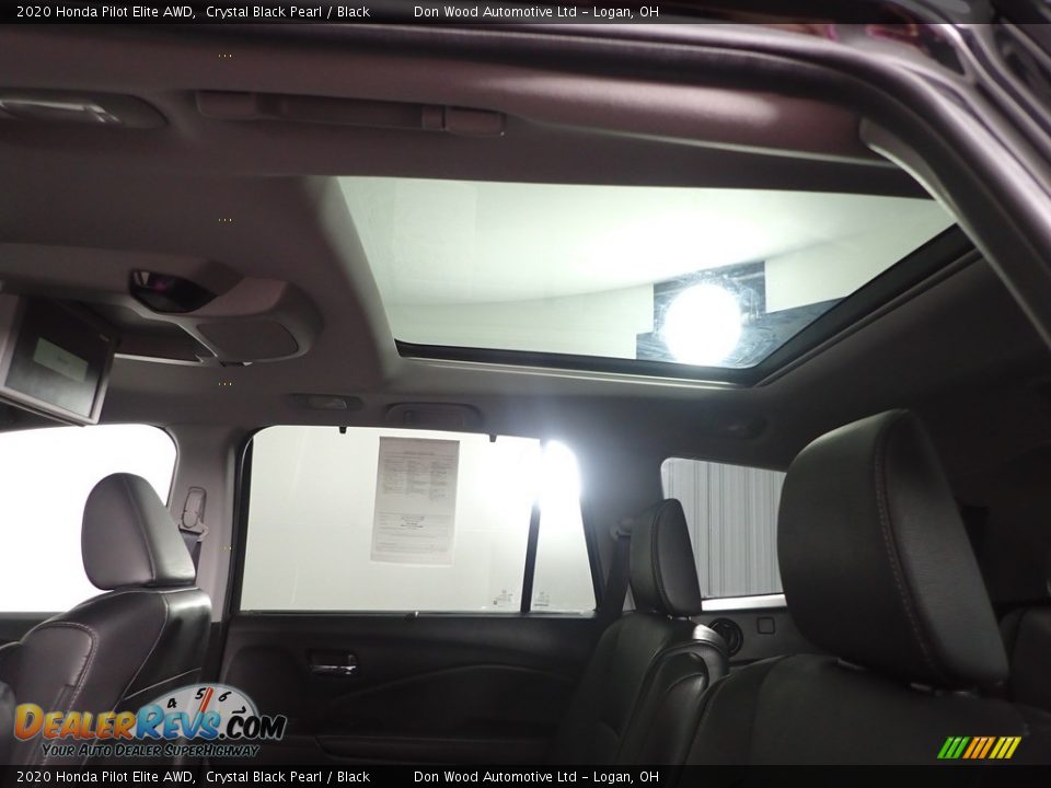2020 Honda Pilot Elite AWD Crystal Black Pearl / Black Photo #5