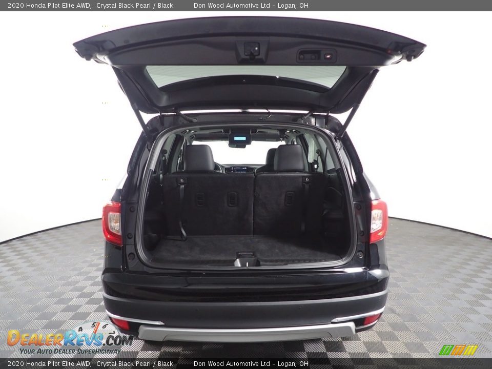 2020 Honda Pilot Elite AWD Crystal Black Pearl / Black Photo #13