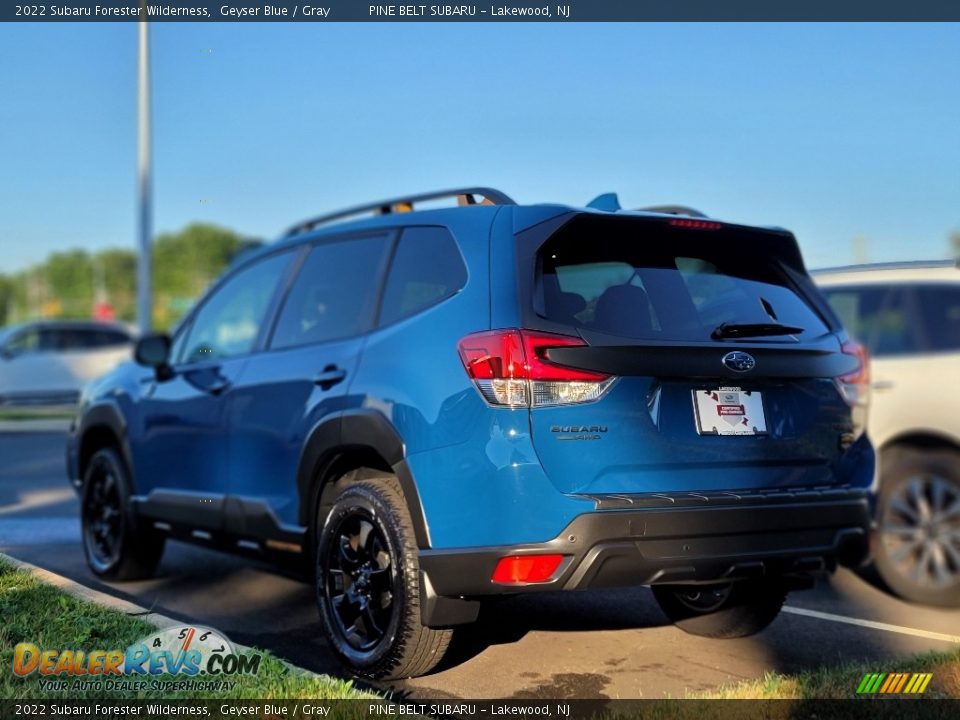 2022 Subaru Forester Wilderness Geyser Blue / Gray Photo #9