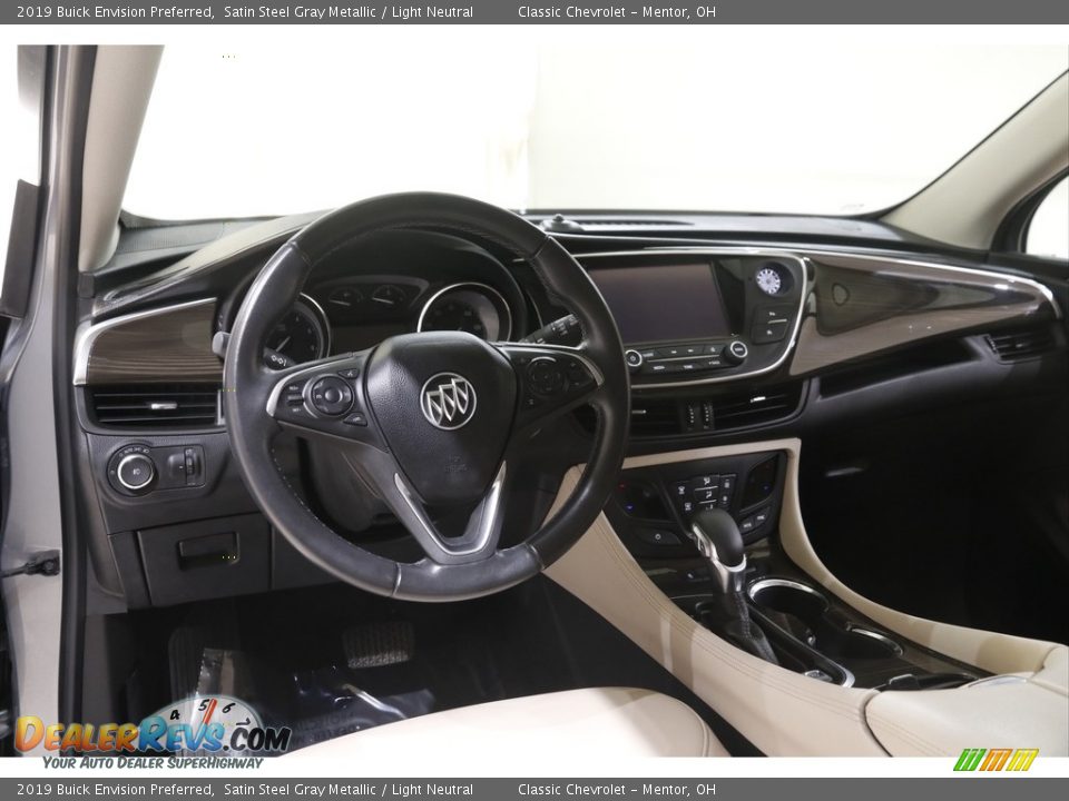 Dashboard of 2019 Buick Envision Preferred Photo #6