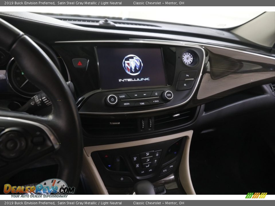 Controls of 2019 Buick Envision Preferred Photo #9