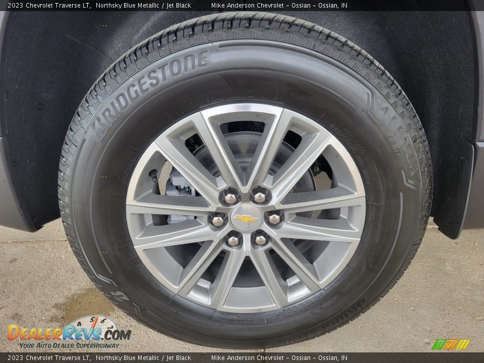 2023 Chevrolet Traverse LT Wheel Photo #14