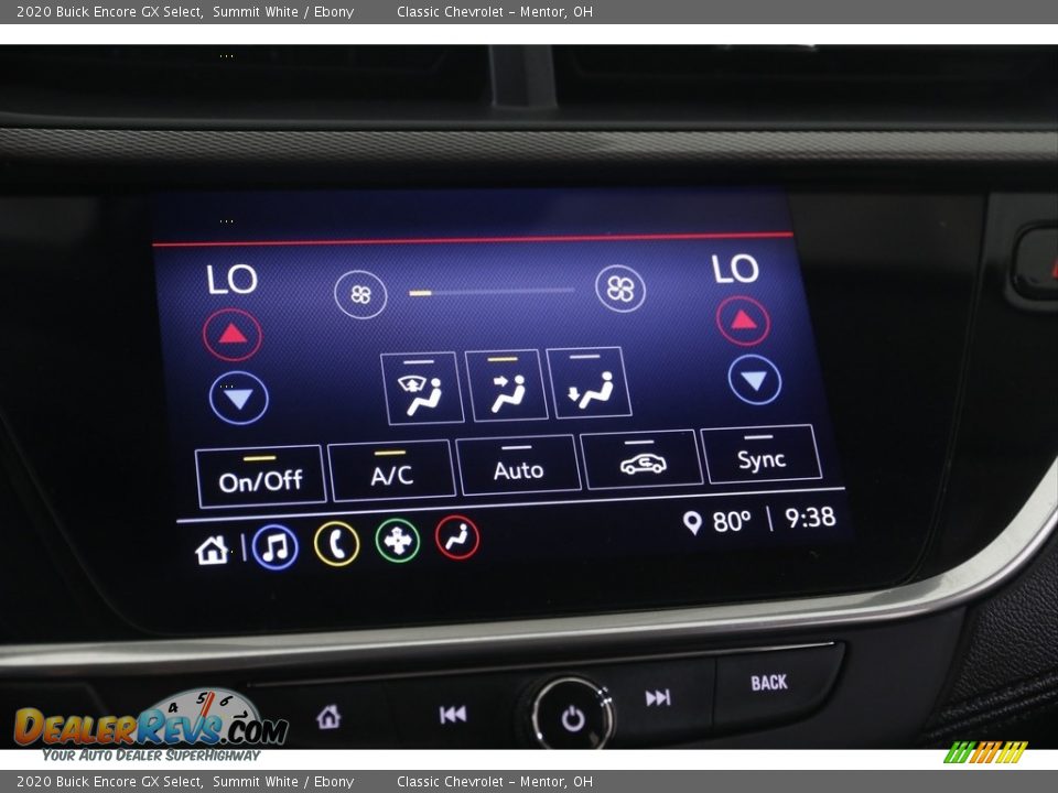 Controls of 2020 Buick Encore GX Select Photo #12