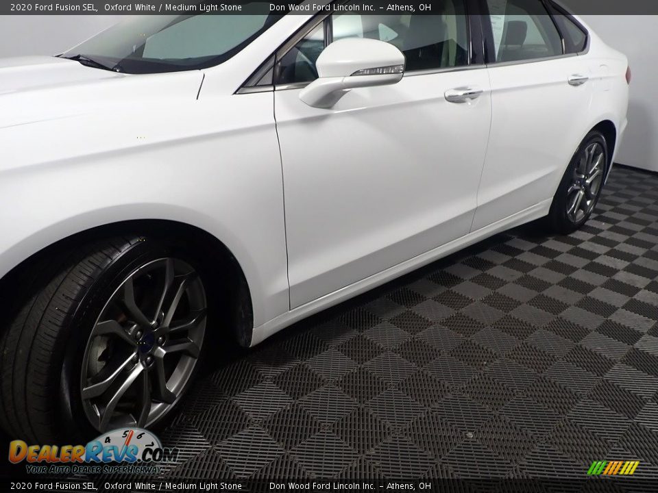2020 Ford Fusion SEL Oxford White / Medium Light Stone Photo #10