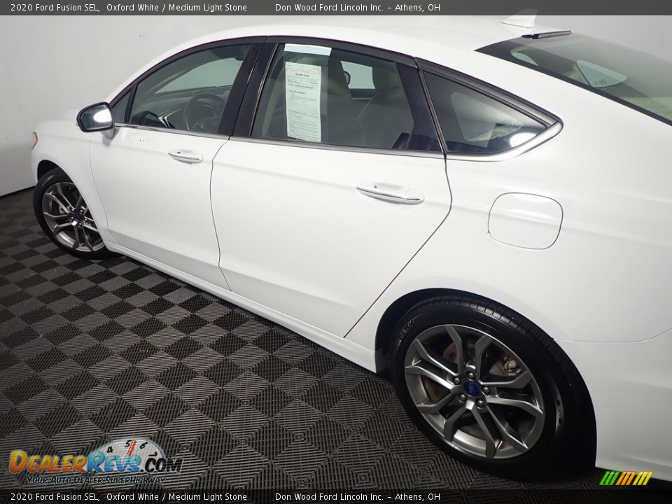 2020 Ford Fusion SEL Oxford White / Medium Light Stone Photo #18