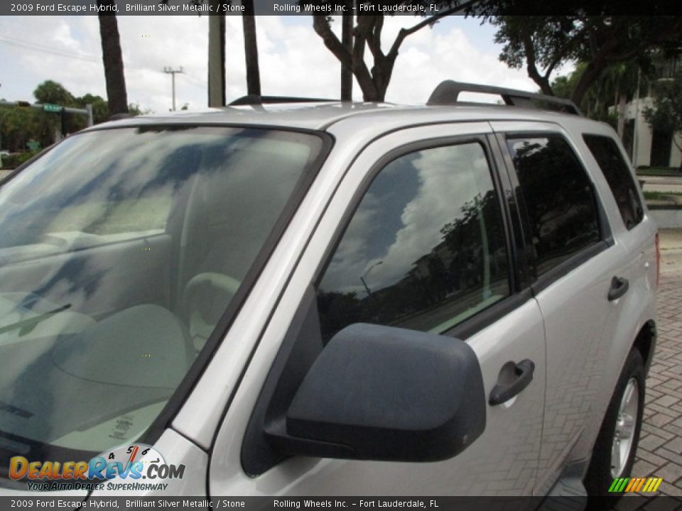 2009 Ford Escape Hybrid Brilliant Silver Metallic / Stone Photo #17