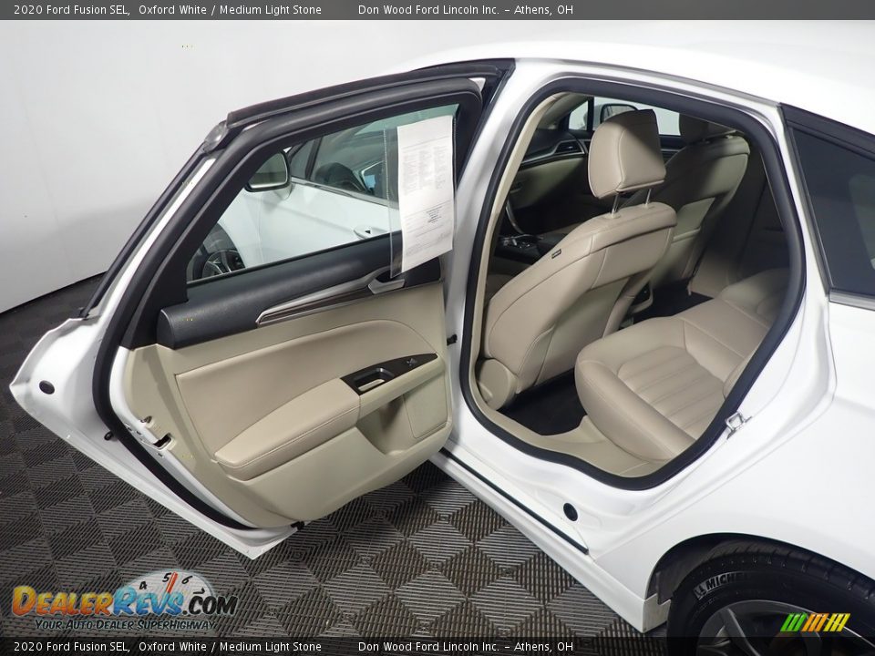 2020 Ford Fusion SEL Oxford White / Medium Light Stone Photo #35