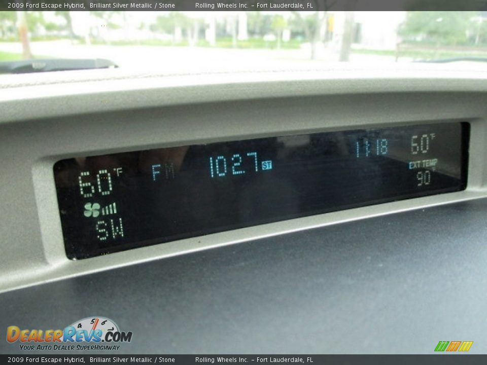 2009 Ford Escape Hybrid Brilliant Silver Metallic / Stone Photo #22