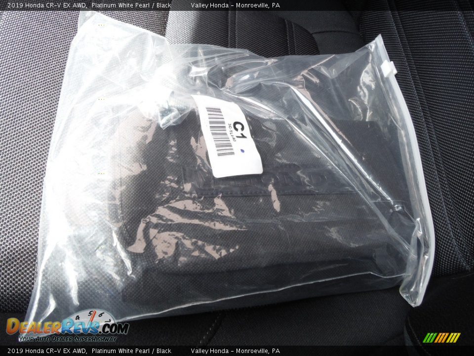 2019 Honda CR-V EX AWD Platinum White Pearl / Black Photo #32