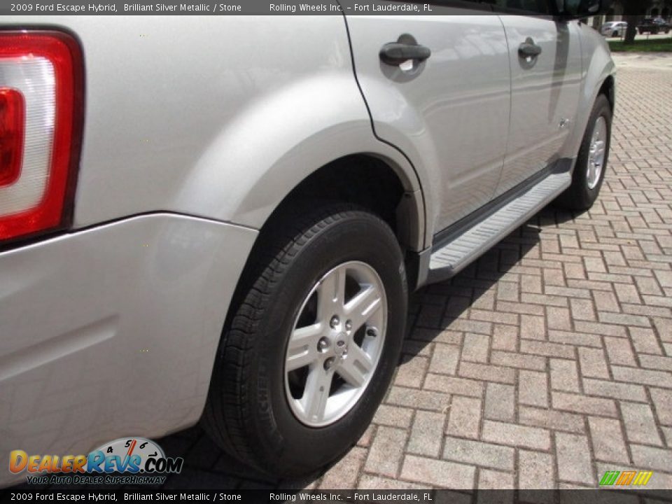 2009 Ford Escape Hybrid Brilliant Silver Metallic / Stone Photo #32
